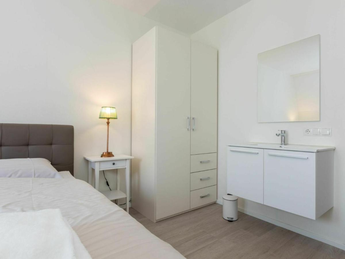 Luxurious Apartment In Koudekerke Near Beach Экстерьер фото